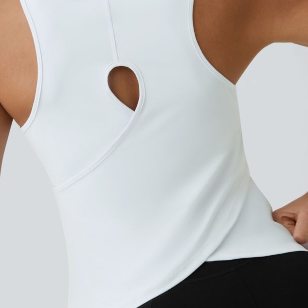 HALARA Sleek White Tank Top with Keyhole Back